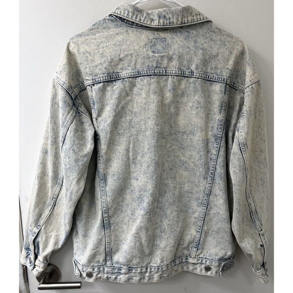 Women's SIZE Small Wild Fable Light Wash Blue Jean Denim Jacket Button Up Bleach - Picture 3 of 5